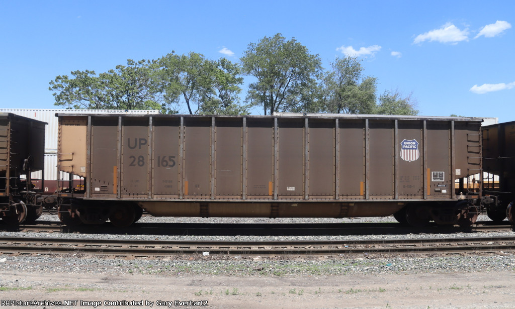 UP 28165 - Union Pacific